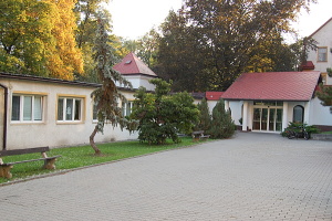 hlavní vstup a dětské oddělení
